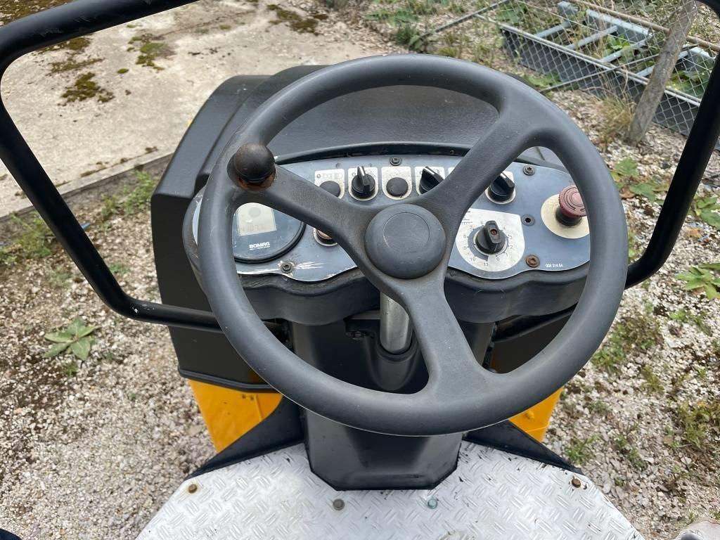 Bomag BW 120 AD-4 Walce dwubębnowe