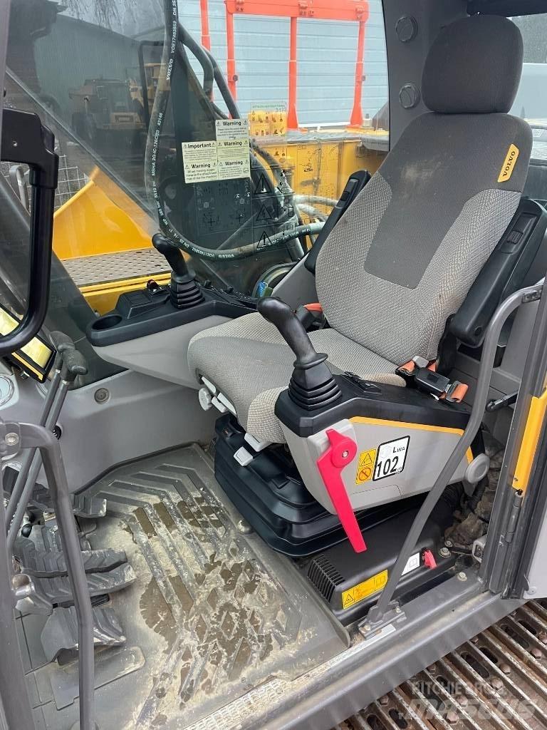 Volvo EC220E Koparki gąsienicowe