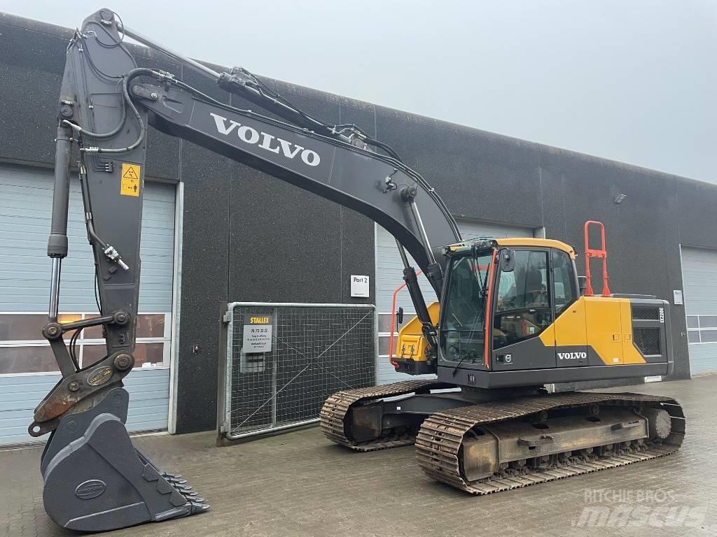Volvo EC220E Koparki gąsienicowe