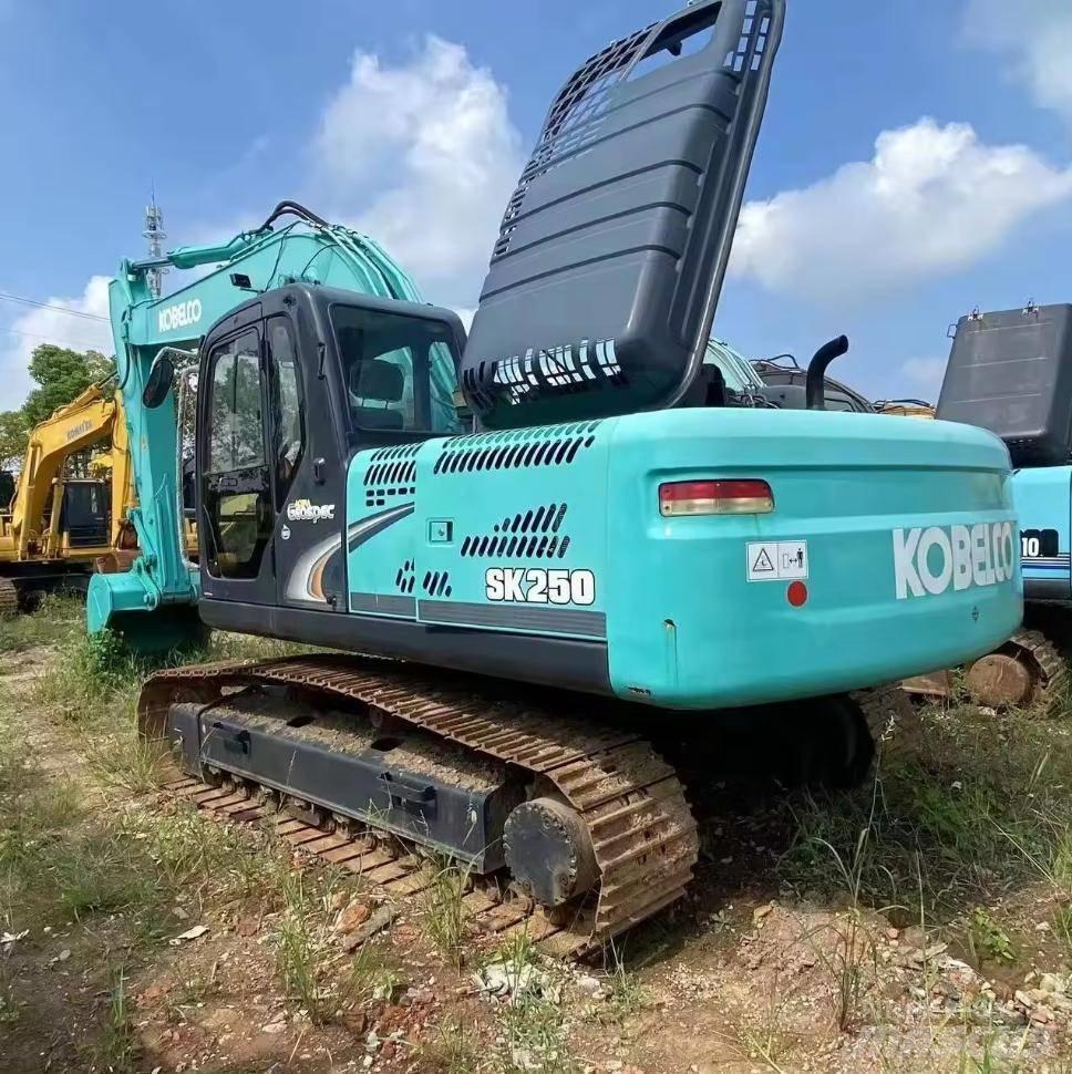 Kobelco SK 250 Koparki gąsienicowe