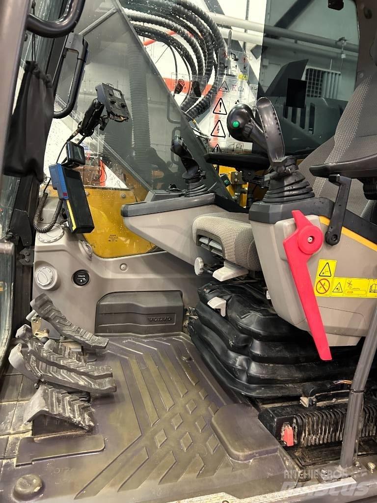 Volvo ECR 235 E Koparki gąsienicowe