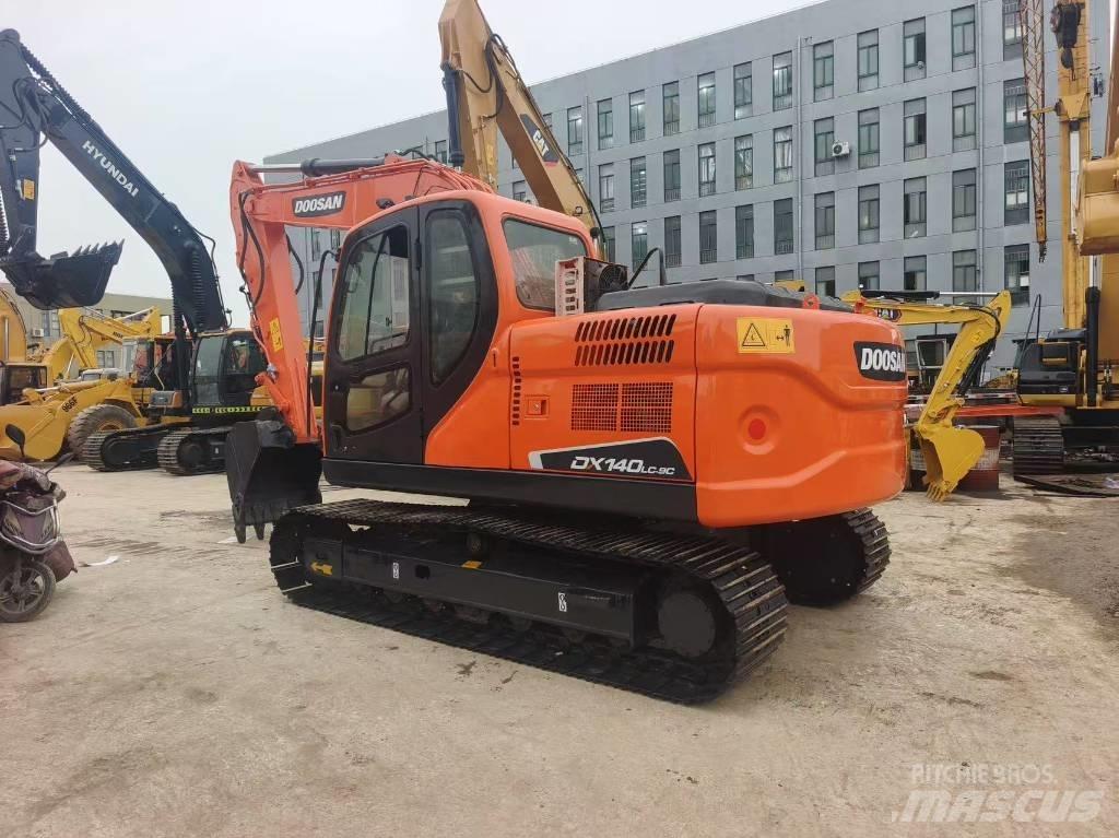 Doosan DX 140 Koparki gąsienicowe