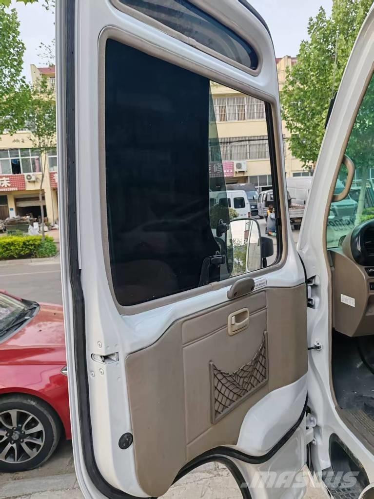 Toyota Coaster Autobusy międzymiastowe