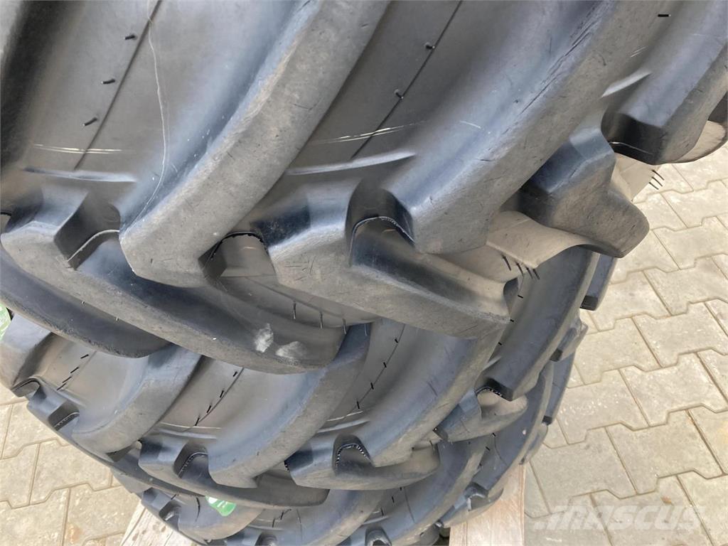 Michelin 400/70R20 Opony, koła i felgi