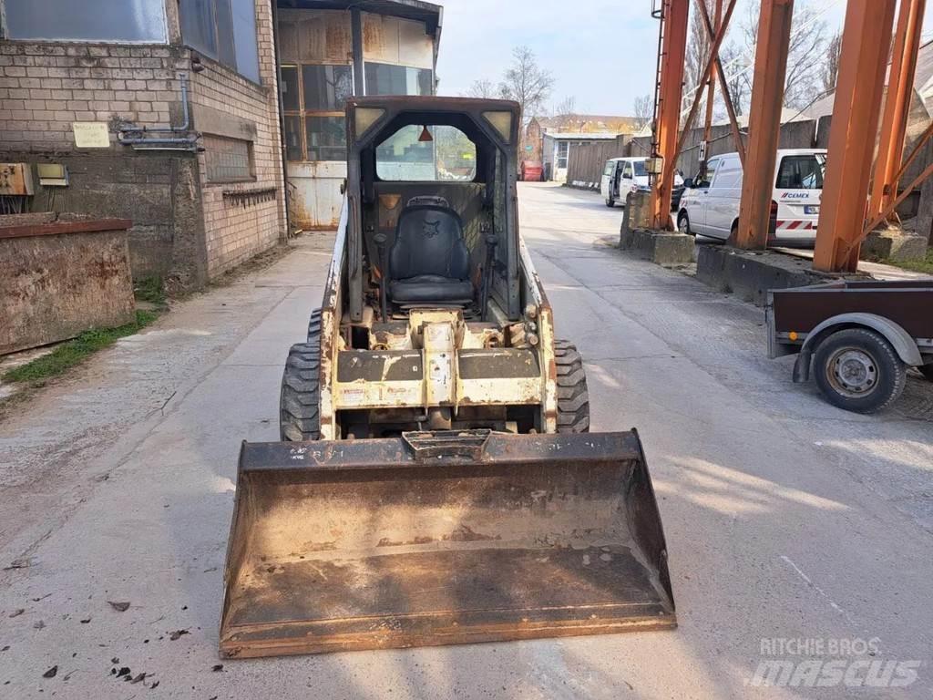 Bobcat S130 Ładowarki burtowe