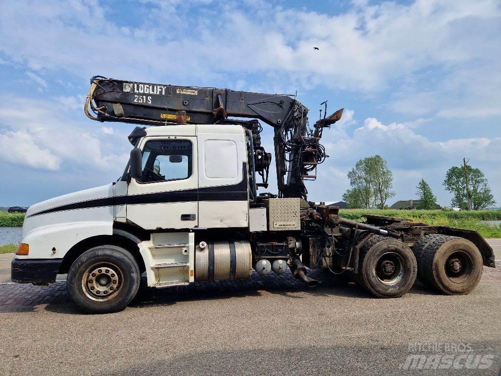 Volvo NH12.460 Ciągniki siodłowe