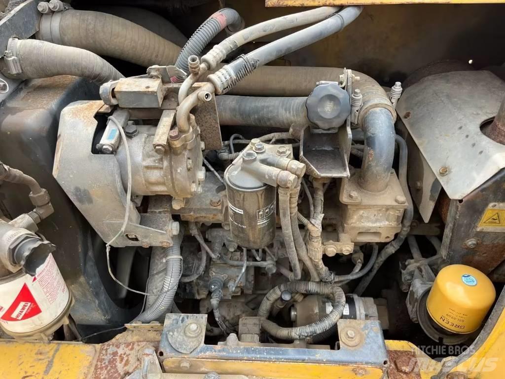 Komatsu PC70-8加长臂 Koparki gąsienicowe