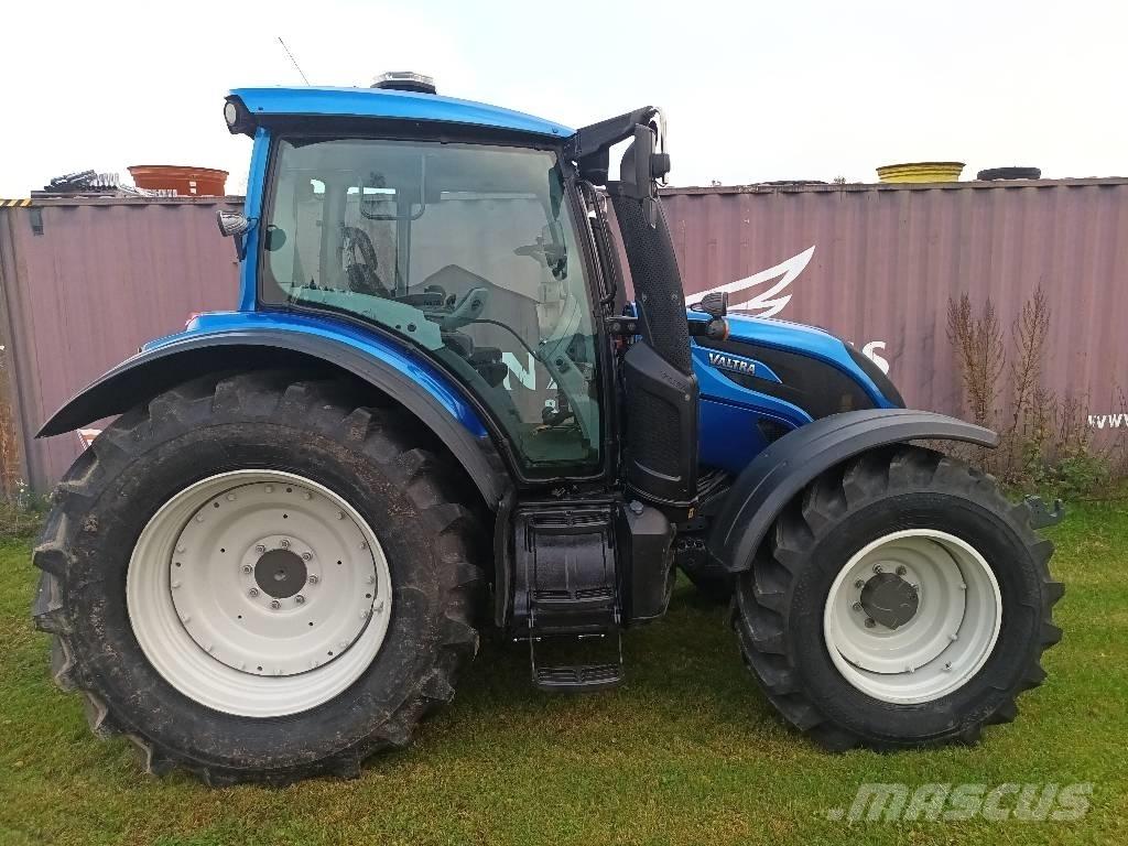Valtra N174 E versu Ciągniki rolnicze