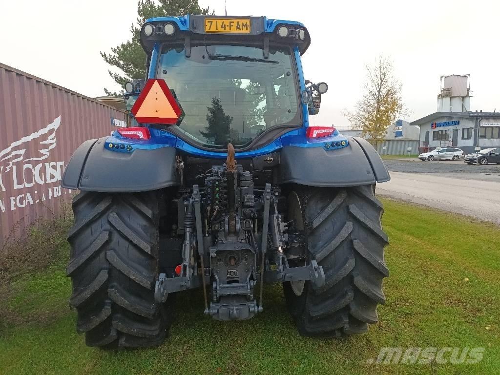 Valtra N174 E versu Ciągniki rolnicze