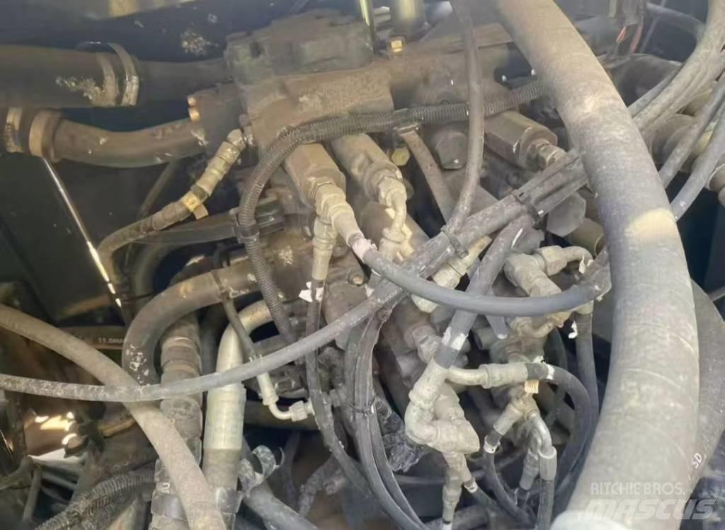 Sumitomo SH240LC Koparki gąsienicowe