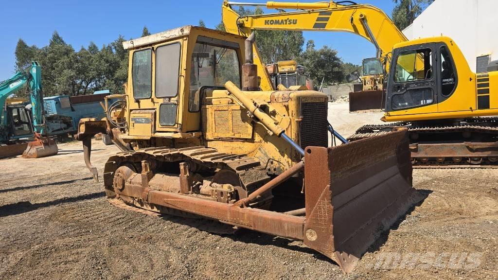 CAT D 6 D Spycharki gąsienicowe