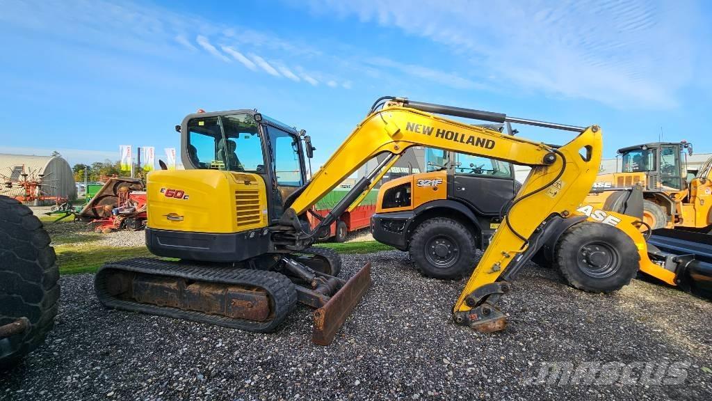 New Holland E60C Minikoparki