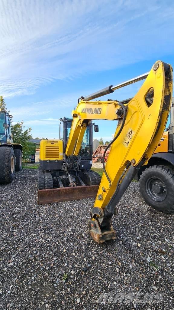 New Holland E60C Minikoparki