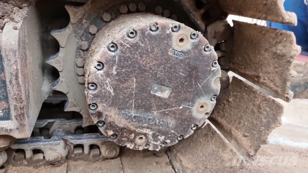 Hyundai 220 LC Koparki gąsienicowe