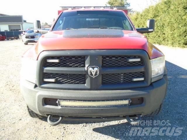 Dodge Ram 5500 Samochody ratownicze pomocy drogowej