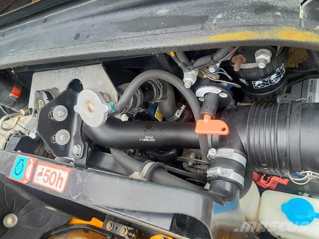 JCB 8018 Minikoparki