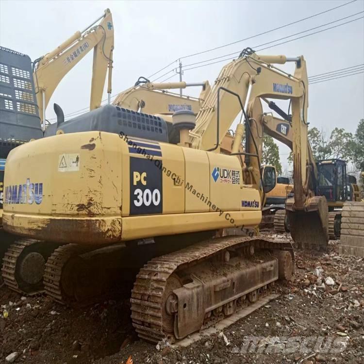 Komatsu 300 Koparki gąsienicowe