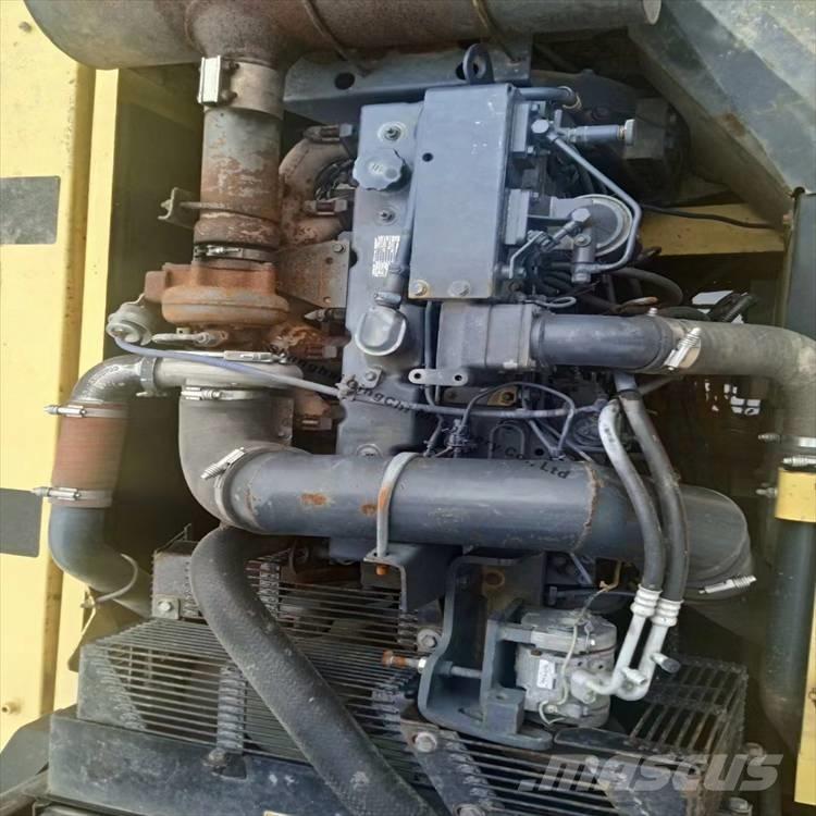 Komatsu 300 Koparki gąsienicowe