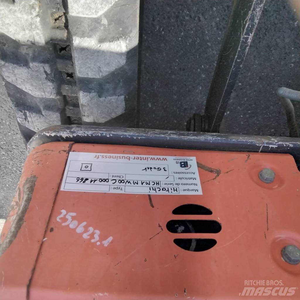 Hitachi ZX 22U 2YLR Minikoparki