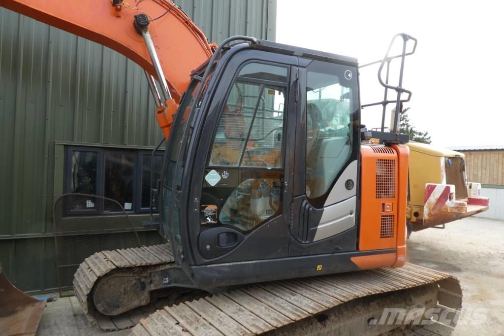 Hitachi ZX 135 US-6 Koparki gąsienicowe