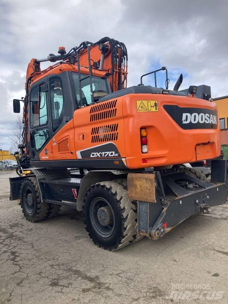 Doosan DX 170 W Koparki kołowe