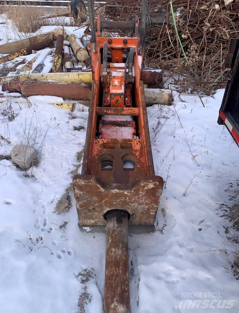 NPK GH 18 Młoty hydrauliczne
