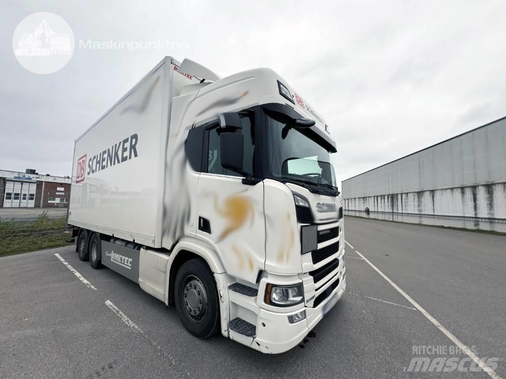 Scania R 580 Samochody ciężarowe ze skrzynią zamkniętą