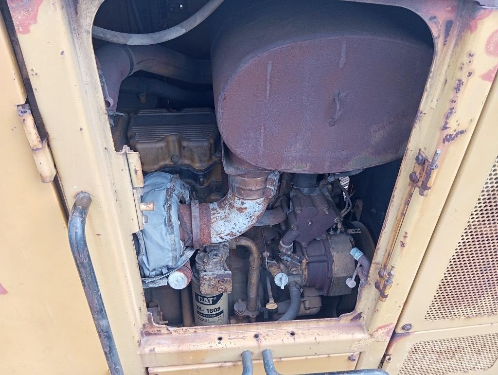 CAT 24 M Równiarki