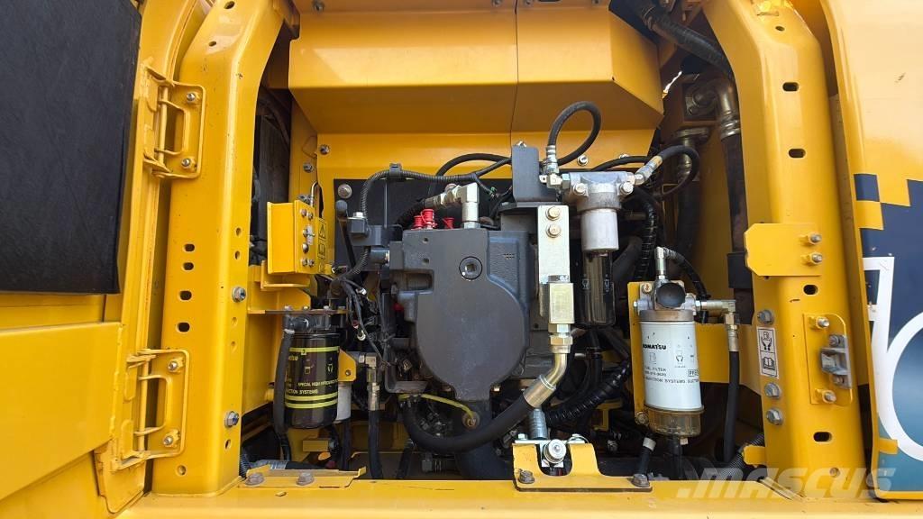 Komatsu HB 215 LC-3 Koparki gąsienicowe