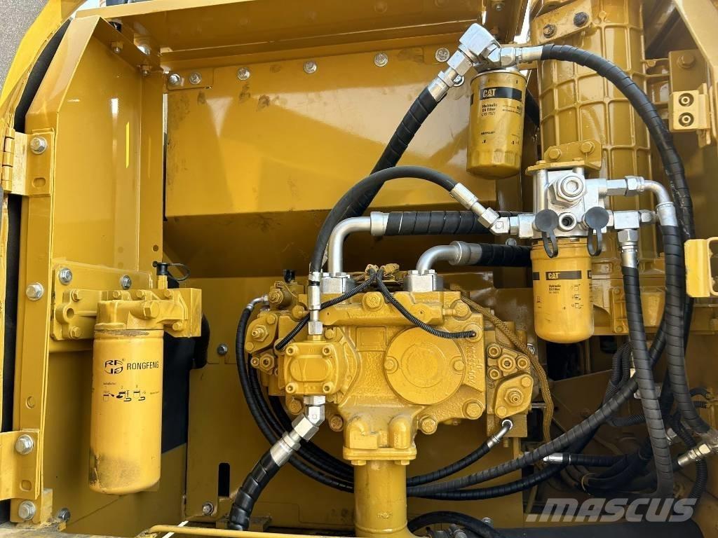 CAT 320 D L Koparki gąsienicowe