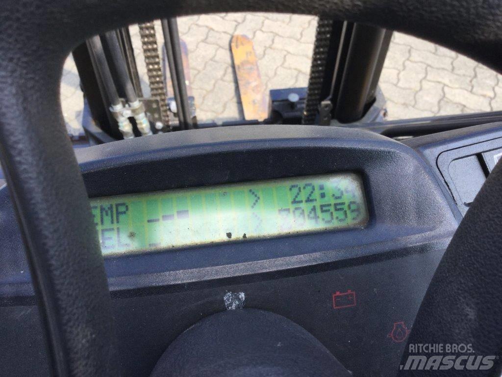 Yale GDP30VX Wózki Diesla