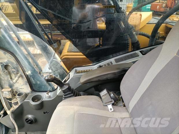 Hyundai 220LC Koparki gąsienicowe