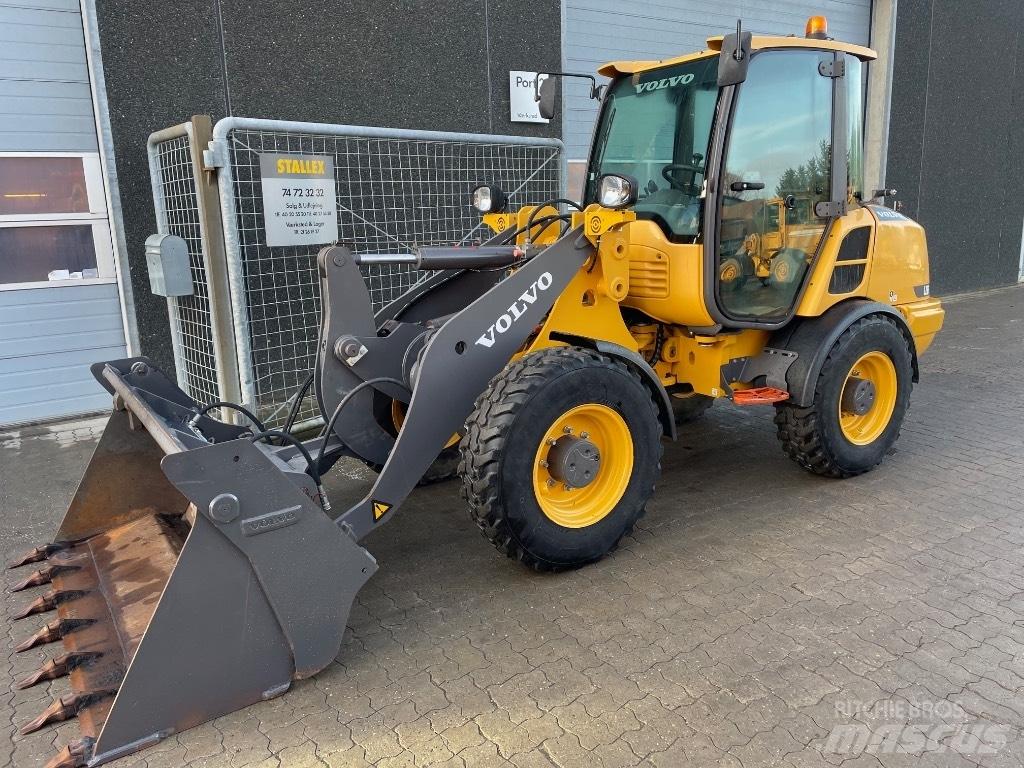 Volvo L28F Miniładowarki