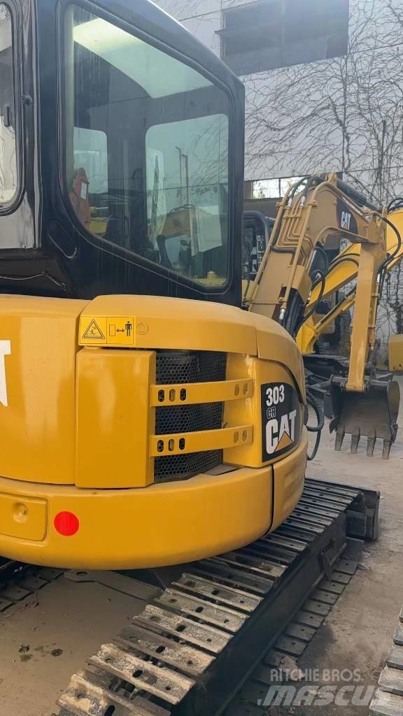 CAT 303.5 Minikoparki