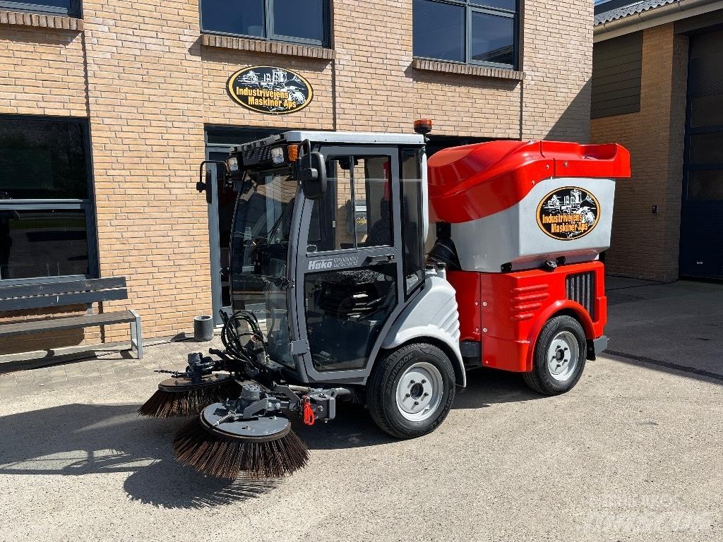Hako 1200 Zamiatarki - Zgarniarki - Odśnieżarki