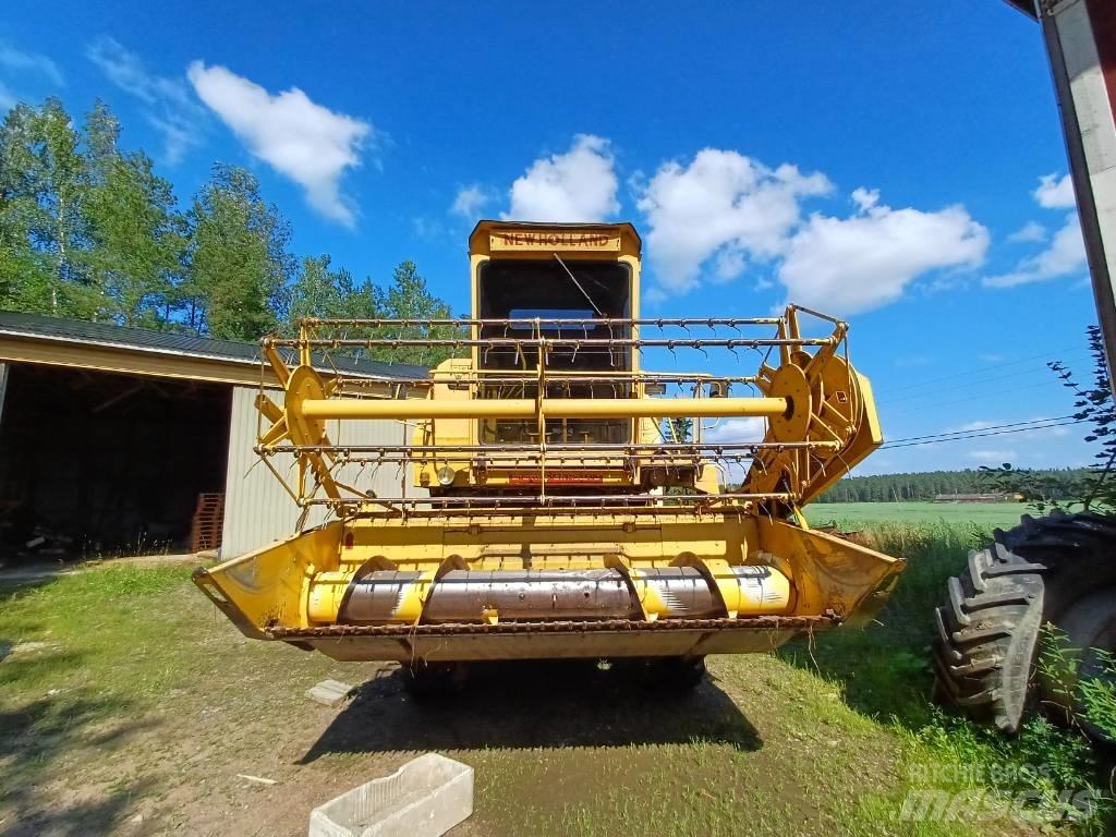 New Holland 8030 Kombajny zbożowe