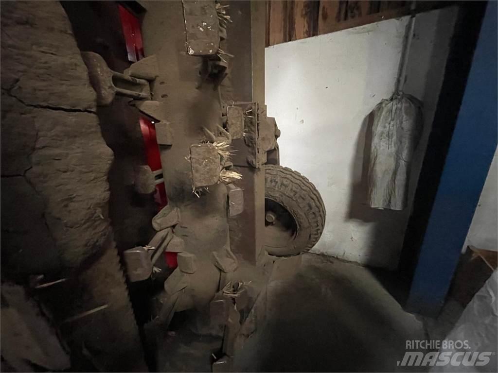 Falc 600 Kosiarki łąkowe i wykaszarki