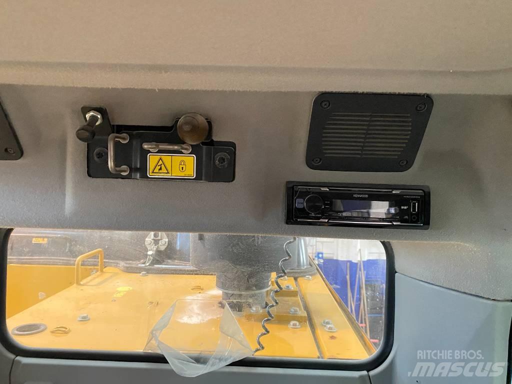 CAT 323F LN Koparki gąsienicowe