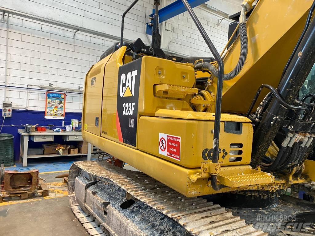 CAT 323F LN Koparki gąsienicowe