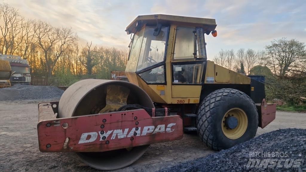 Dynapac Ca280d Walce dwubębnowe