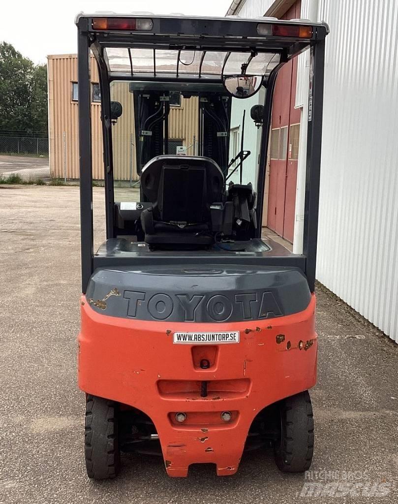 Toyota 8 FB MT 35 Wózki elektryczne