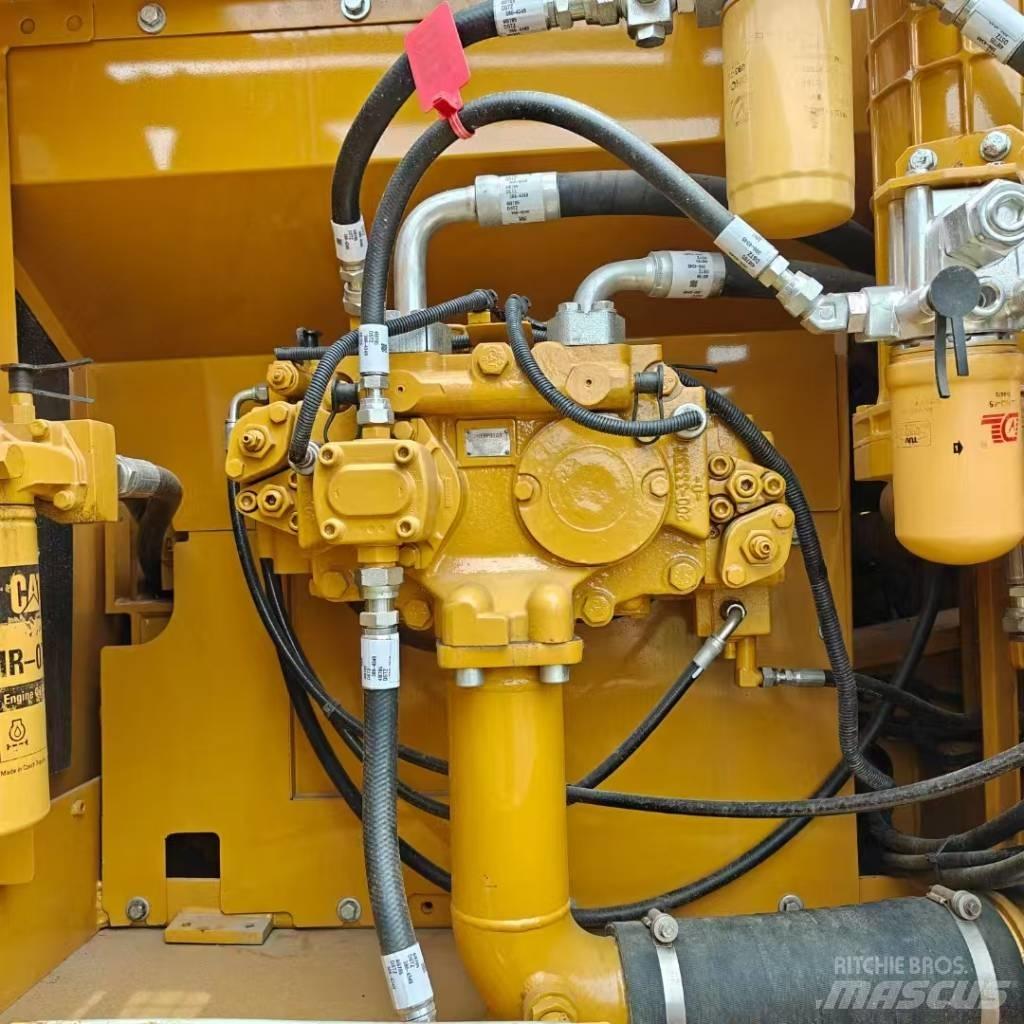 CAT 329 D Koparki gąsienicowe