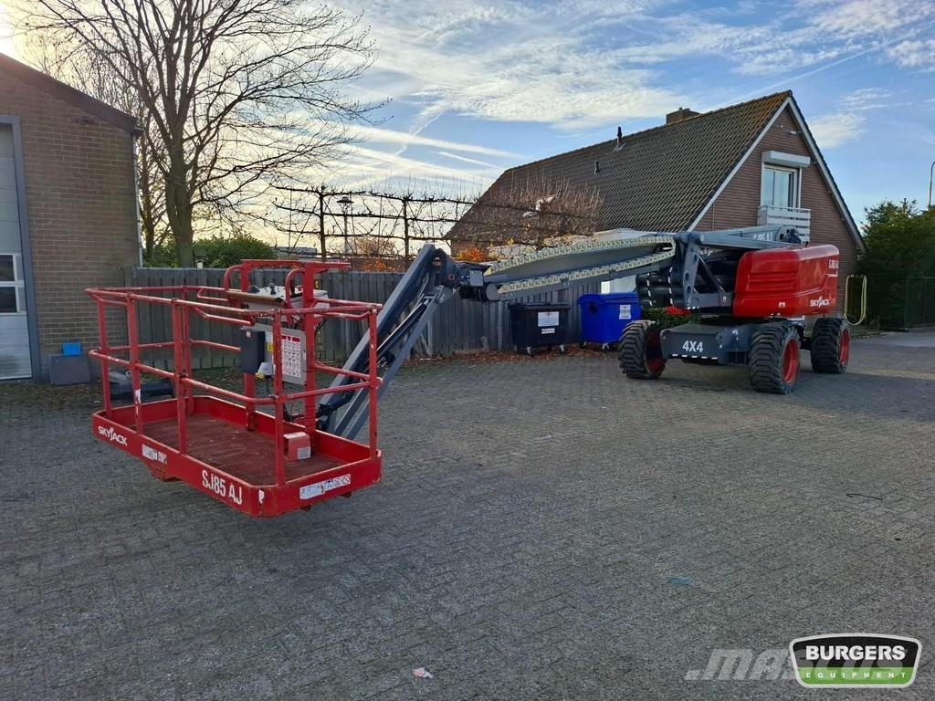 SkyJack SJ85 AJ Podnośniki przegubowe