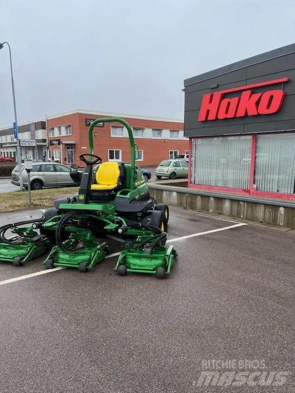 John Deere 9009 Kosiarki na pola golfowe i stadiony