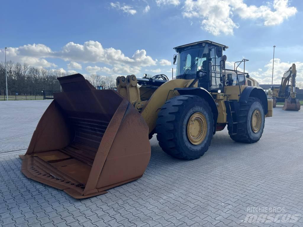 CAT 982M Ładowarki kołowe