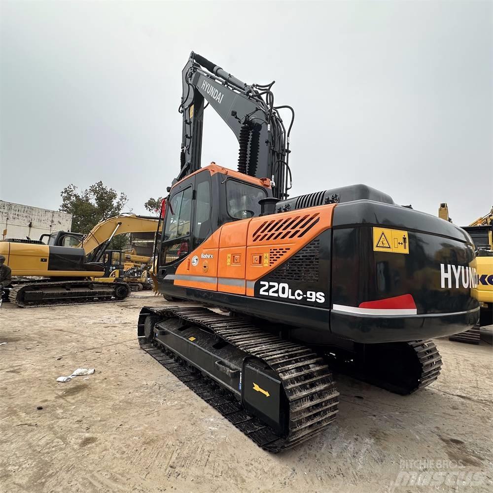 Hyundai R220LC-9S Koparki gąsienicowe