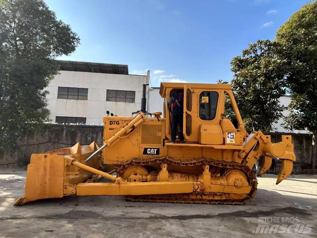 CAT D 7 G Równiarki