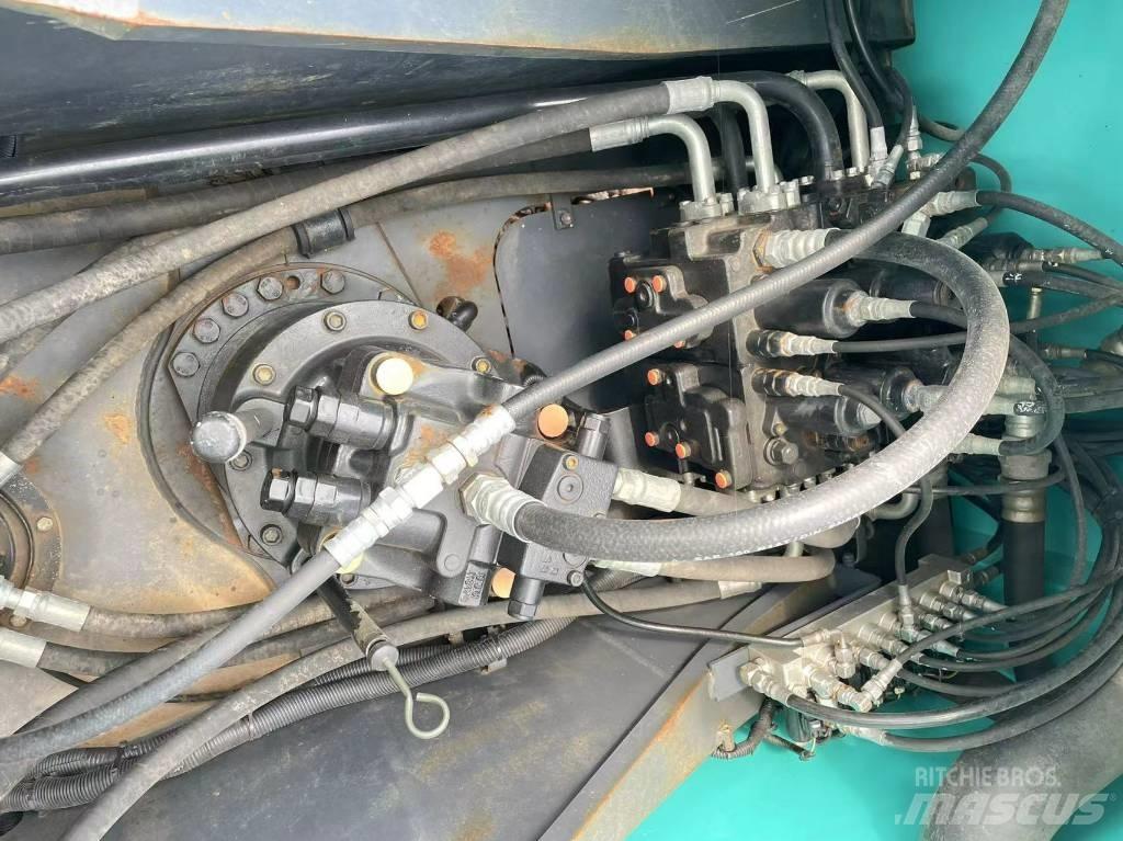 Kobelco 200 Koparki gąsienicowe
