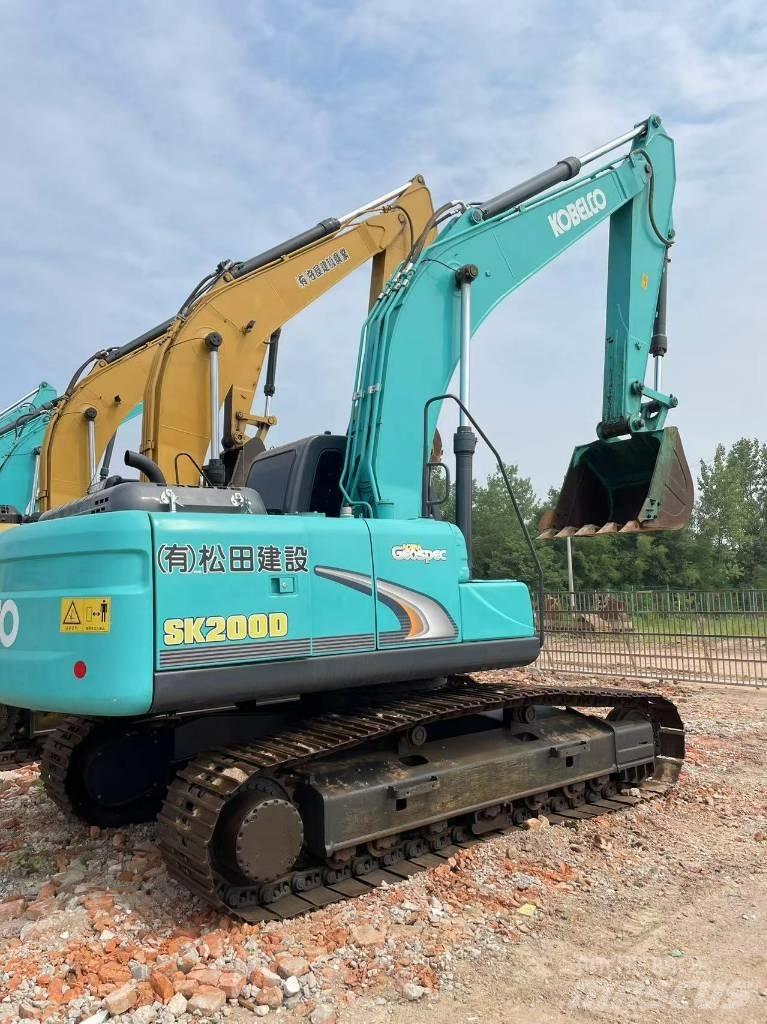 Kobelco 200 Koparki gąsienicowe