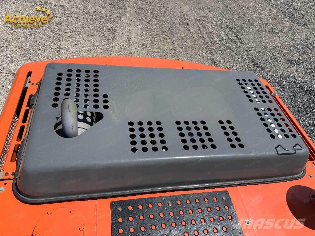 Hitachi ZX 210 Koparki gąsienicowe